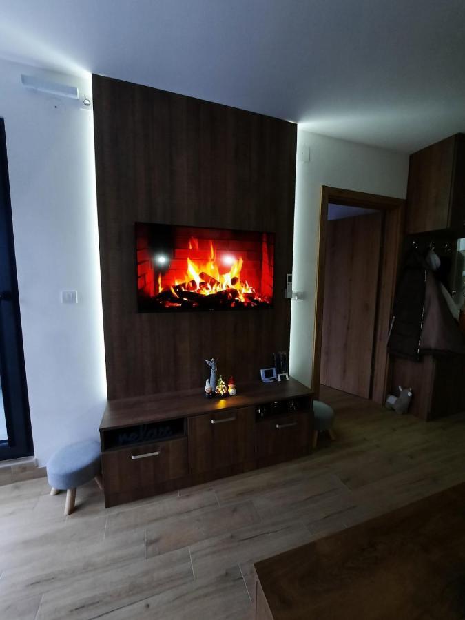 Hills 20 Apartment