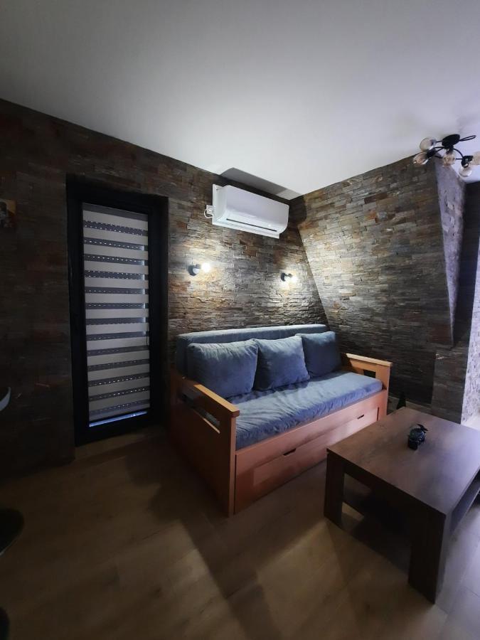 Hills 20 Apartment *